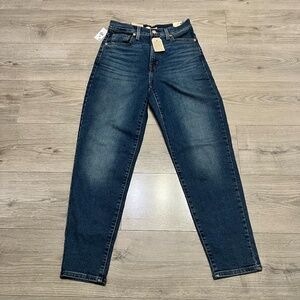 Levi's High-Waisted Mom Jeans W28 L29 Women's Dark Blue Denim NWT